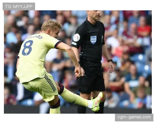 萨拉戈萨边路进攻如潮，状态回暖强势冲击对手防线